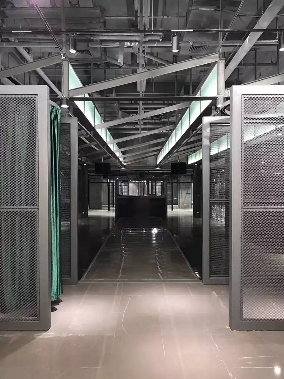 今夜山东泰山完成体检：足总杯节点到来，更衣室稳定，团队化学反应显著的简单介绍