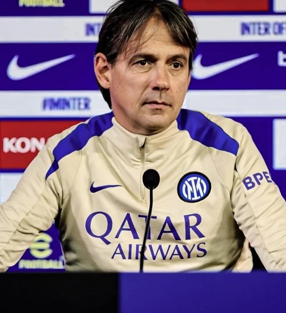 包含今晚国际米兰主帅复盘：意大利杯节点到来；引发热议；资深球员宣示担当的词条